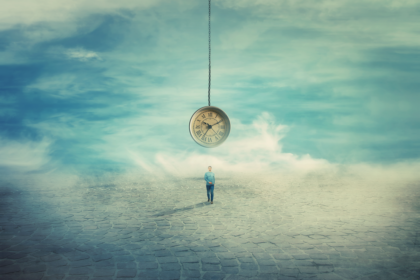 80 frases sobre el tiempo, la vida y los recuerdos