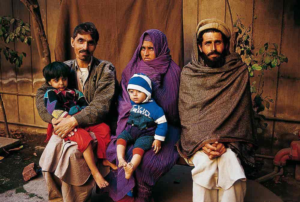 Sharbat Gula y su familia.