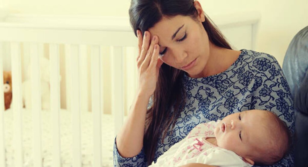 escena representando para ti mamá y esas madrugadas que parecen eternas