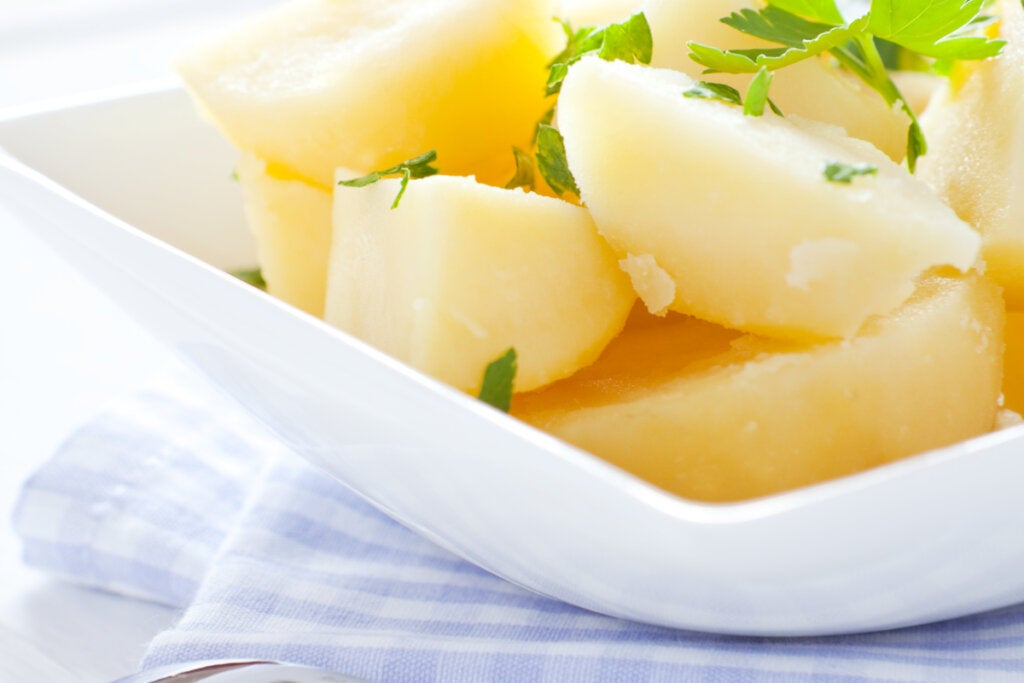Kokte poteter er matvarer som bedrer søvnkvaliteten