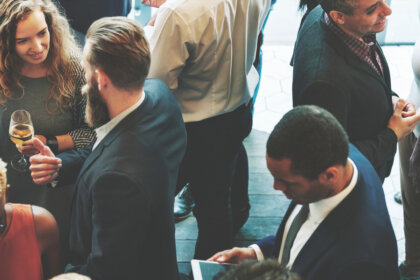 Efecto de fiesta cóctel: ¿en qué consiste?