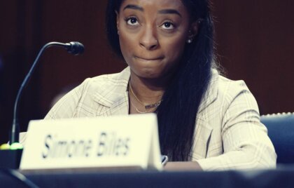 Simone Biles y otras gimnastas declaran sobre sus abusos sexuales