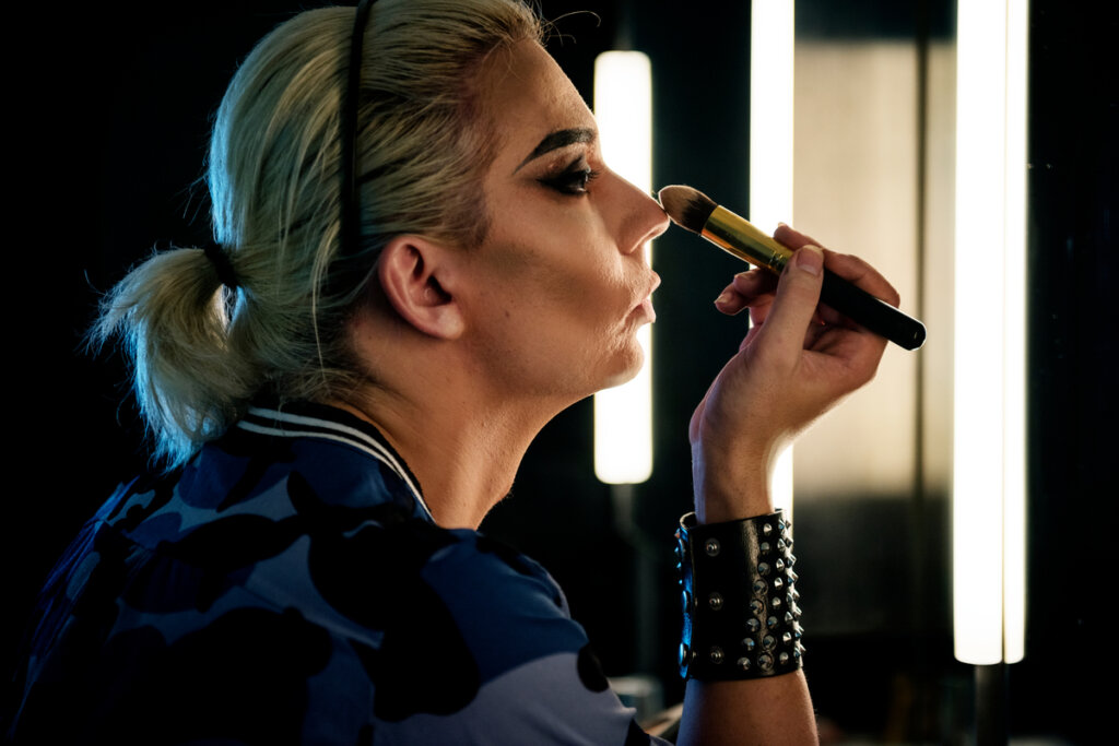 Man maakt zich op als vrouw