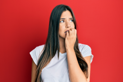 Tics nerviosos: ¿qué son y cómo eliminarlos?