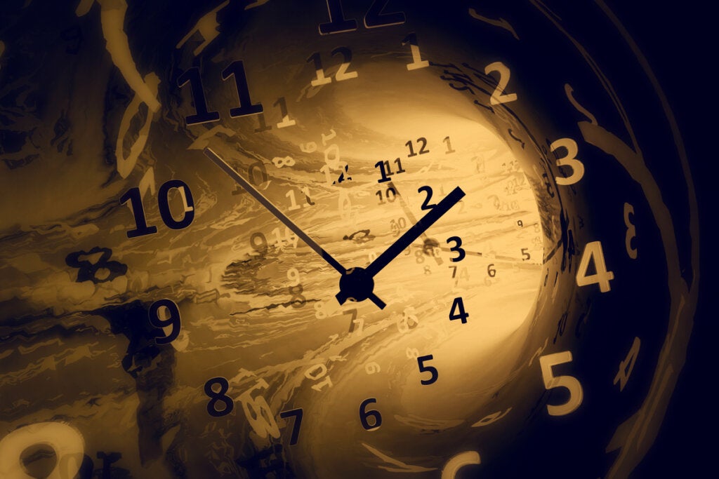 Horloge à l'infini symbolisant le syndrome de la vie occupée