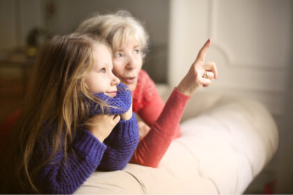 La hipótesis de la abuela: ¿qué explica sobre la menopausia?