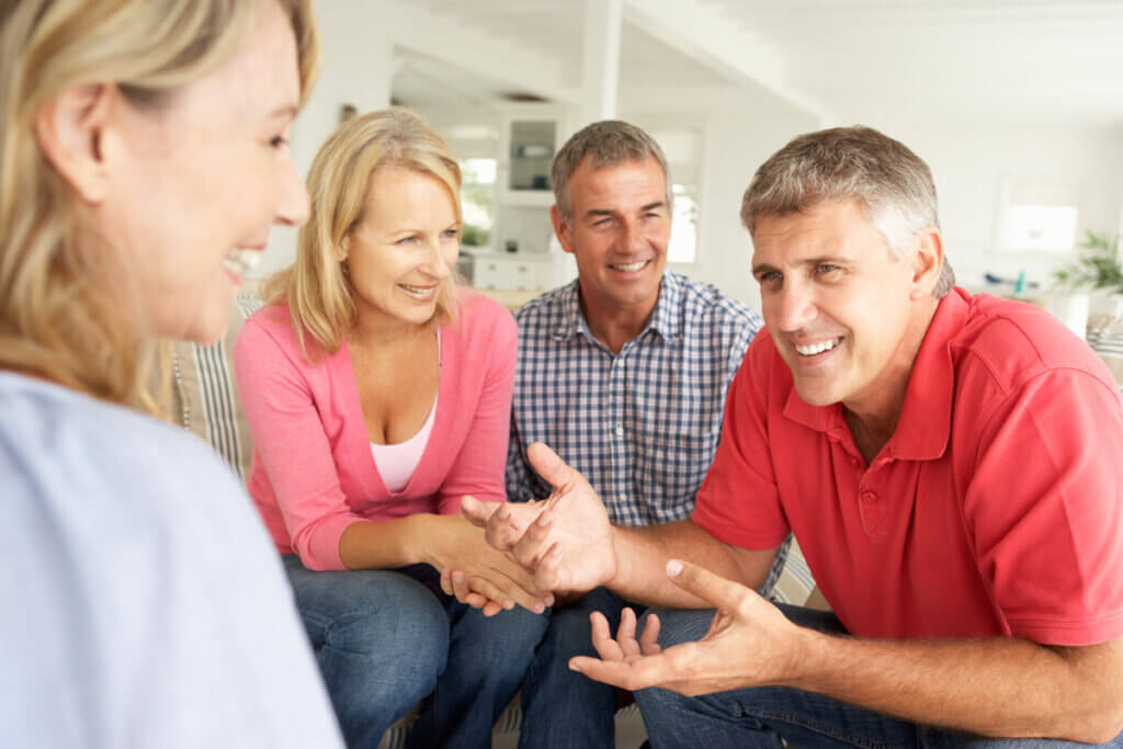 Les gens parlent de personnes très relationnelles