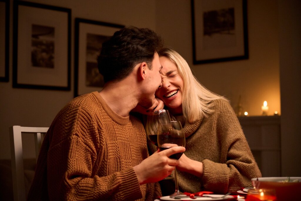 couple having dinner