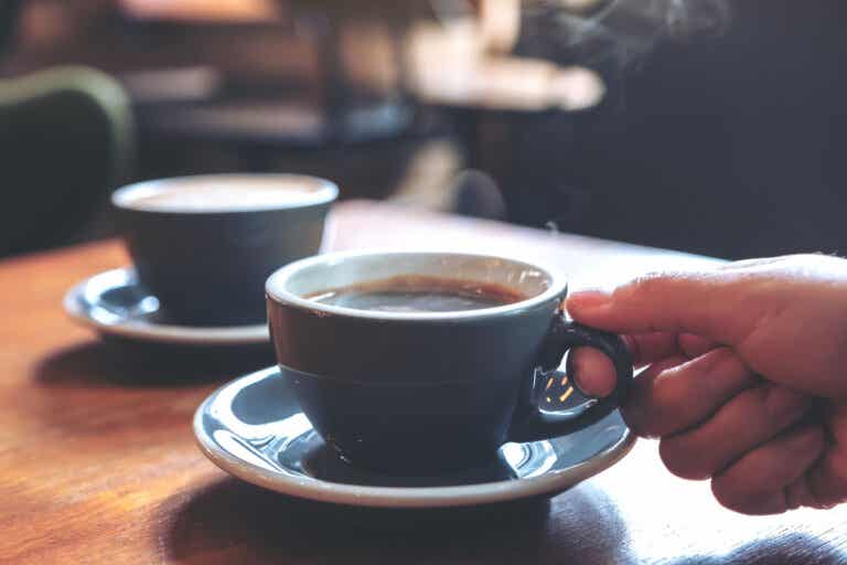 Adicción a la cafeína: síntomas, causas y plan de recuperación