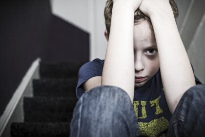 Negligencia emocional pasiva, crecer sintiéndose invisible