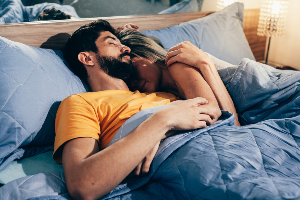Pareja dormida