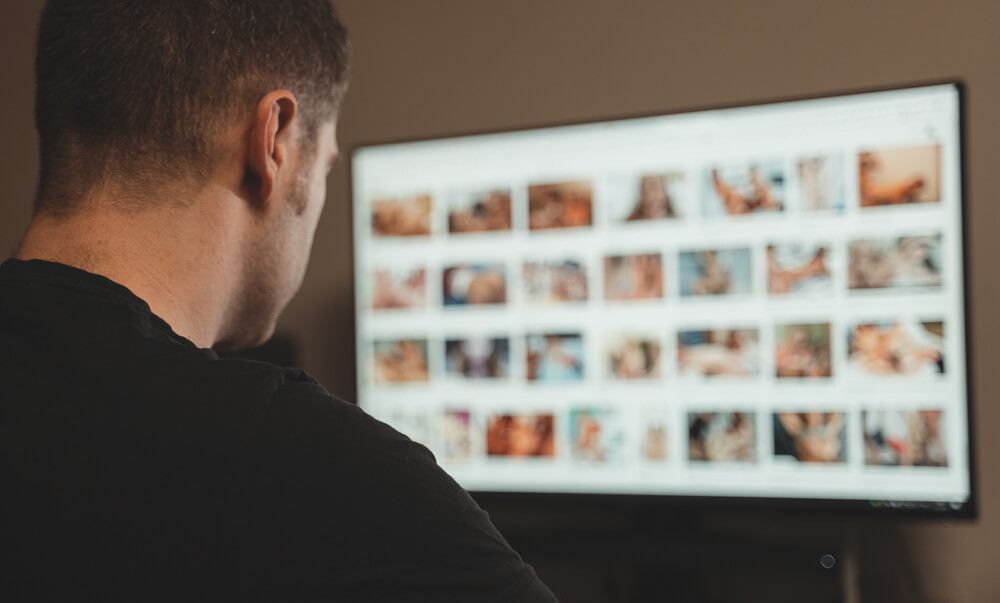 Man facing the temptation of pornography.