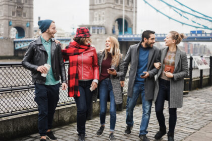 Cómo conocer gente en una nueva ciudad