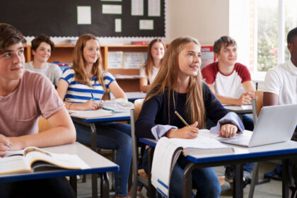 6 beneficios para un adolescente de estudiar un año en el extranjero