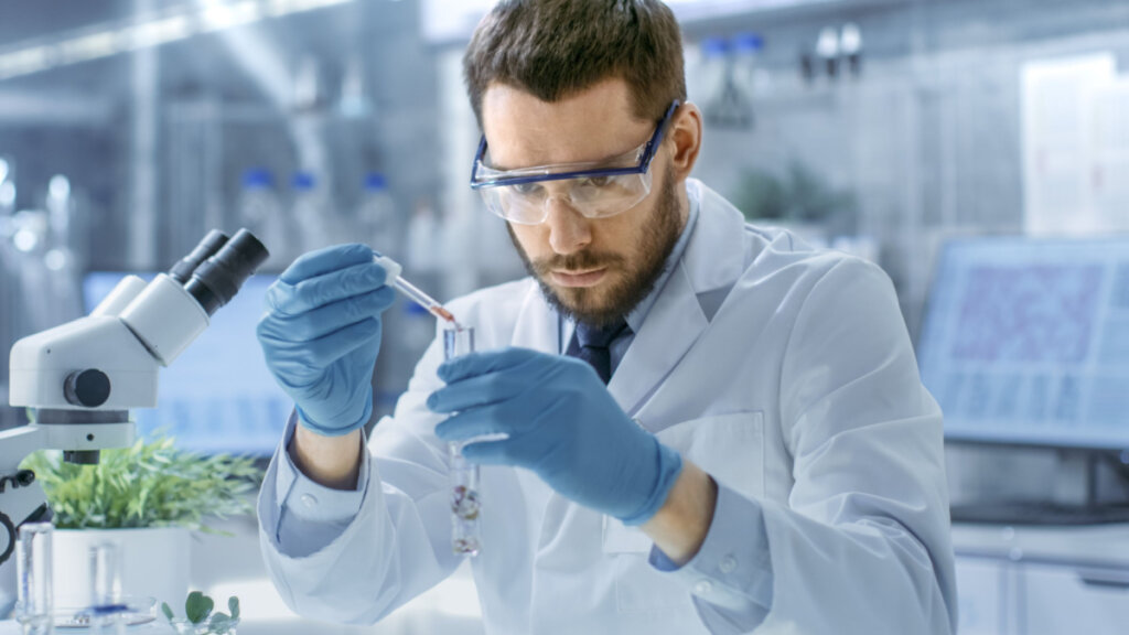 Investigador de biotecnología
