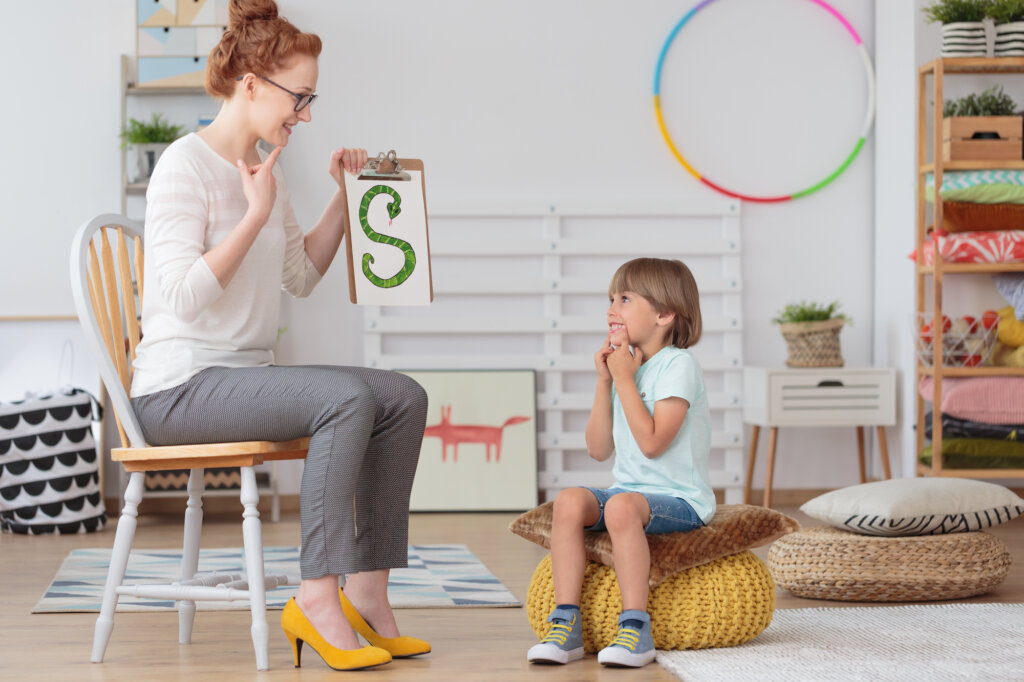 Le trouble développemental du langage peut affecter de l'enfance à l'âge adulte