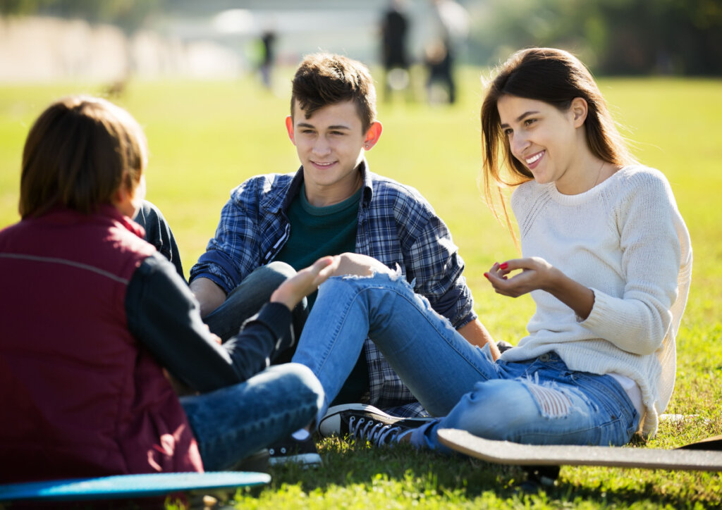 teenagers talking