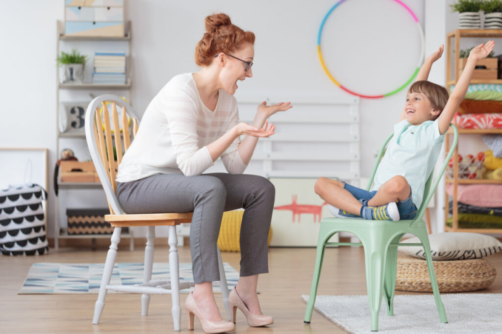 psychologist with child