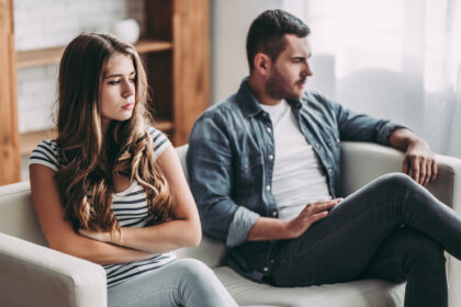 Mi pareja es muy pasiva en nuestra relación: ¿a qué se debe?