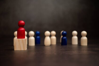 ¿Qué efecto tiene el sentimiento nacionalista en la sociedad?