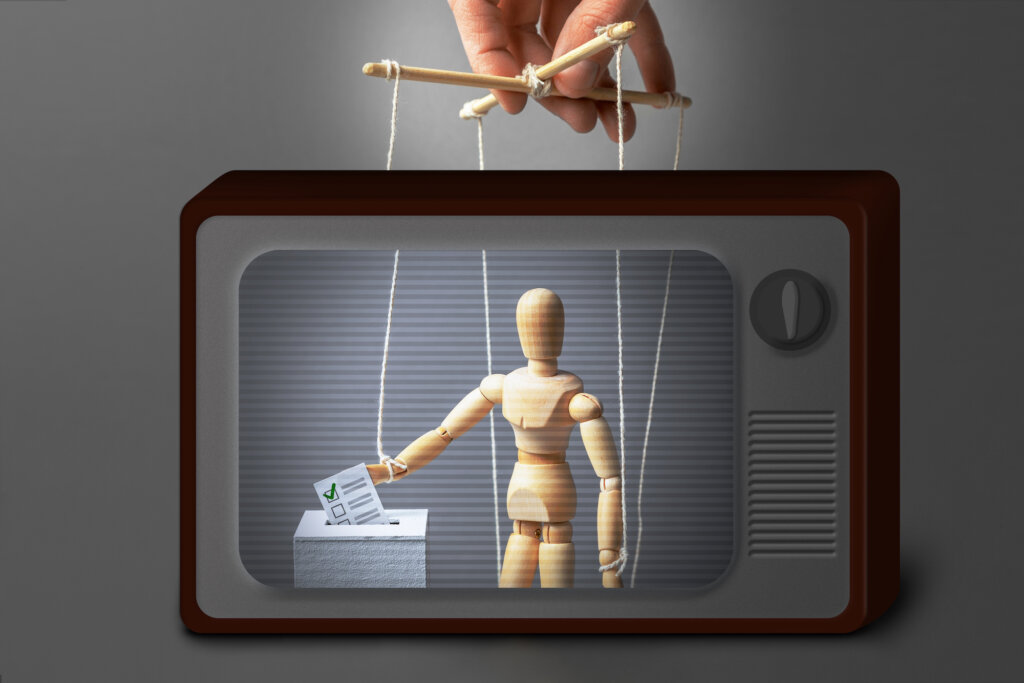 Marionnette manipulée au choix