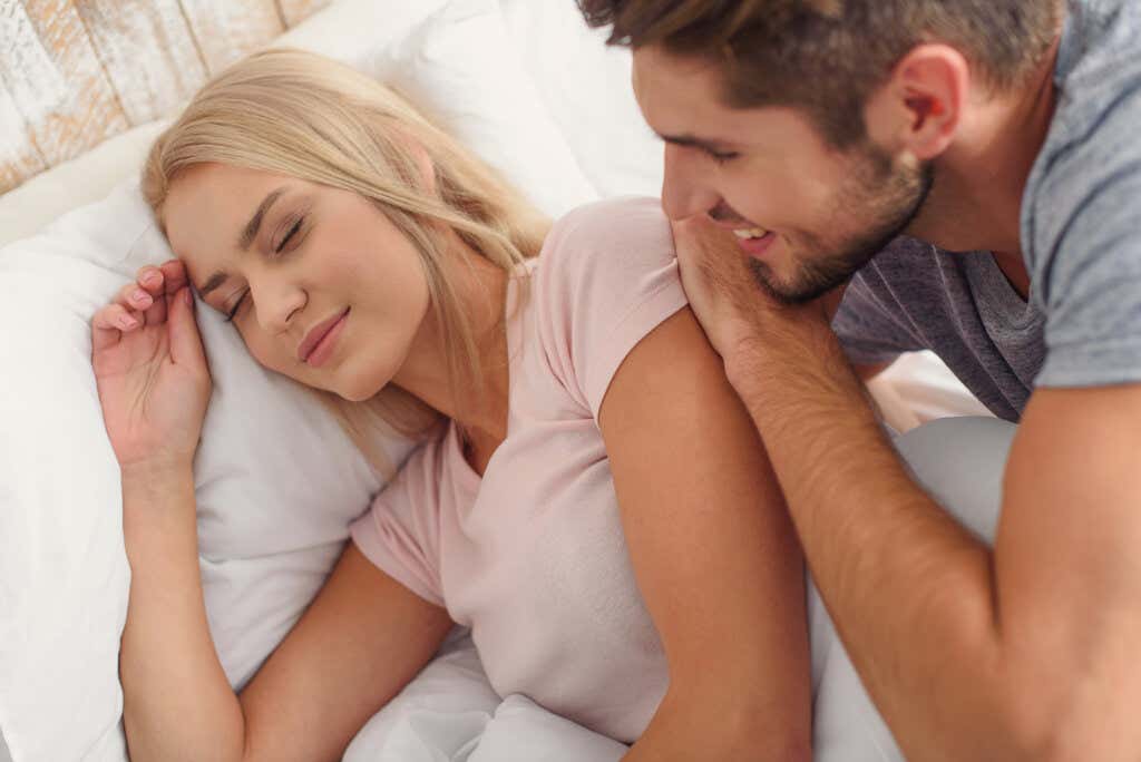 Es posible mantener una conversación con una persona dormida, según un estudio