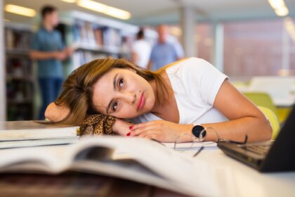 8 consejos para gestionar la soledad en la universidad