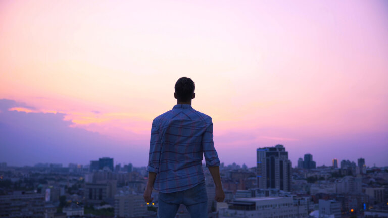 ¿Cómo encontrar el propósito de la vida? Consejos prácticos