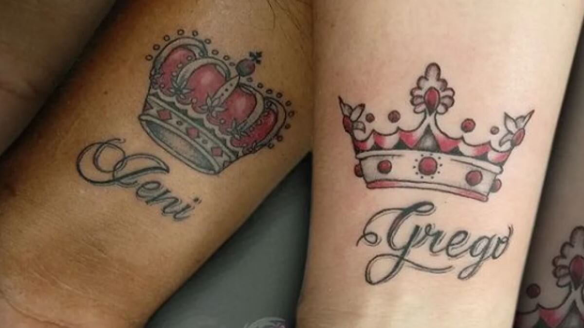 Tatuajes de amor para parejas: rey y reina