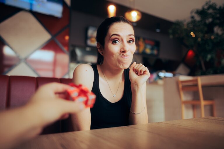 12 señales para reconocer a una persona DESAGRADECIDA