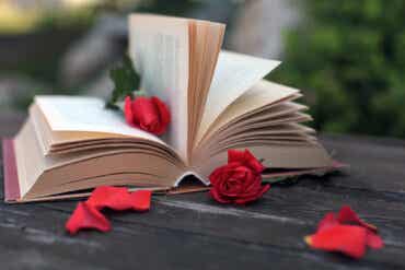 Los 43 mejores poemas de amor cortos para dedicar