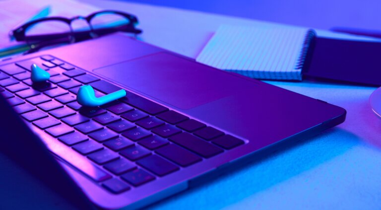 El significado del color morado desde la psicología