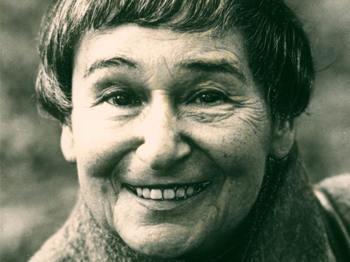 Laura Posner. 