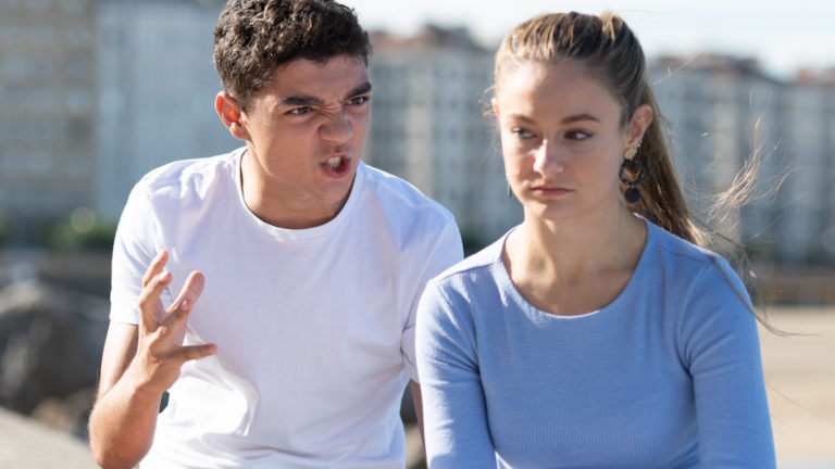 12 «red flags» que no debes ignorar en una relación