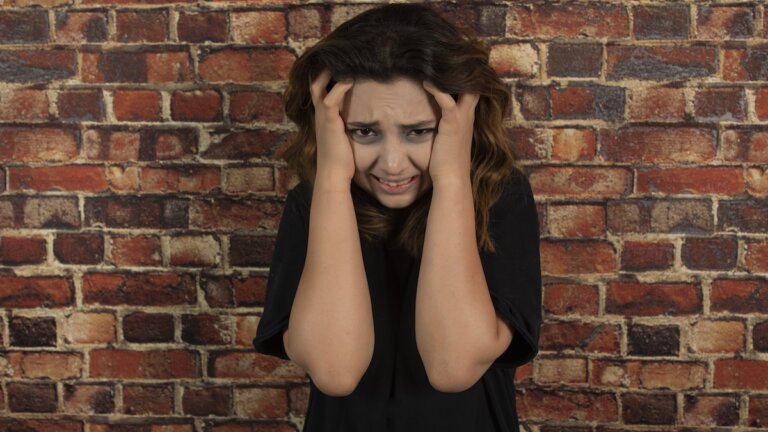 ¿Cómo identificar un brote psicótico?