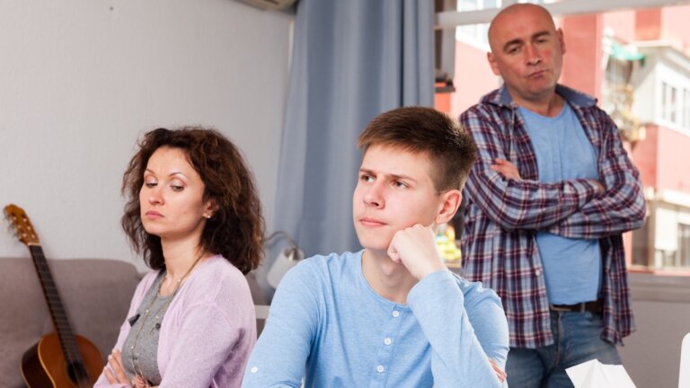 ¿Qué es una familia tóxica y qué hacer si tienes una?