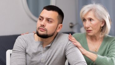 ¿Cómo dejar de sufrir por los hijos adultos?