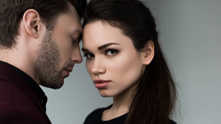 ¿Los narcisistas quieren a su pareja? Exploramos su relación con el amor