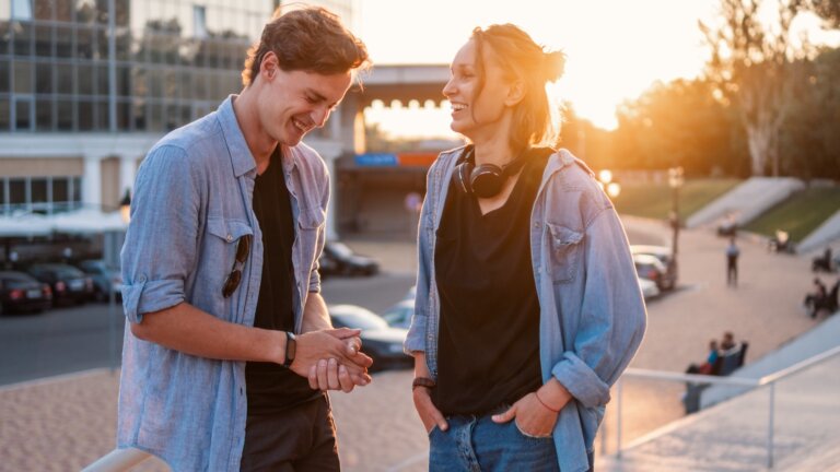 Qué es una «situationship» y cómo saber si estás en una