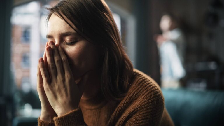 ¿Qué es la hipersensibilidad emocional y cómo manejarla?