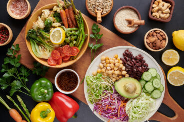 Llevar una dieta vegana: beneficios y consejos clave