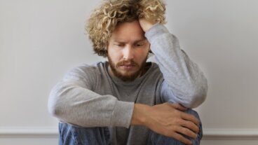 Cómo dejar de alimentar pensamientos negativos y obsesivos