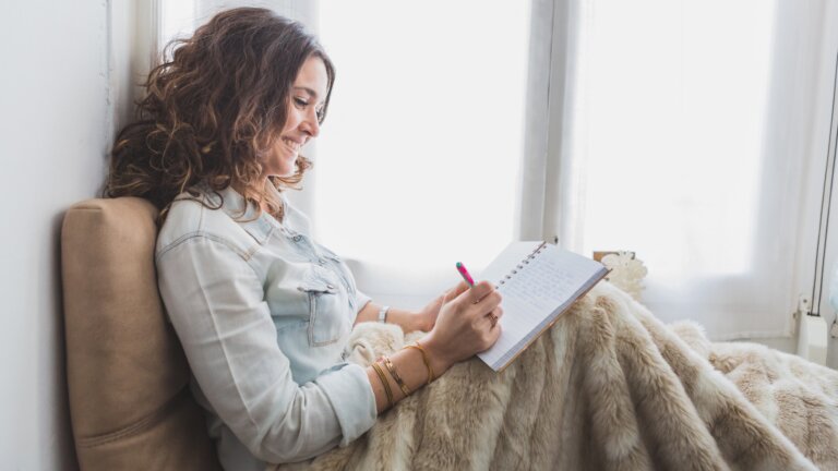 ¿Qué escribir en un diario personal? Preguntas esenciales