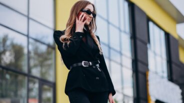 El color negro en la ropa no solo refleja elegancia, esto dice la psicología