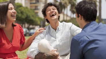 80 frases divertidas sobre la risa