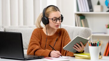 Horarios, metas y concentración: los pilares para estudiar a distancia de forma efectiva