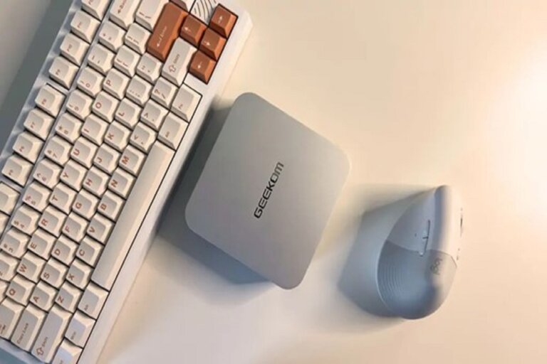 Tu mente necesita menos pantallas: descubre los beneficios del minimalismo digital