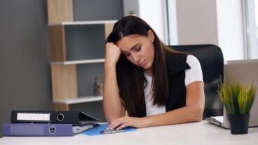 ¿Te sientes invisible en el trabajo? Cómo identificar formas sutiles de exclusión laboral