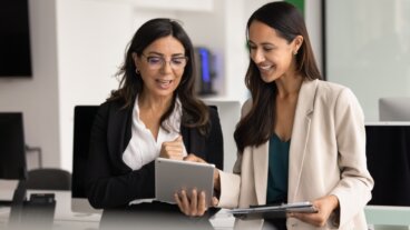 Te sientes mal al pedir ayuda: 5 micro-hábitos para superar la vergüenza o miedo al hacerlo