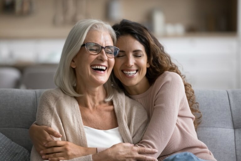 Hijos adultos distantes: 6 consejos para acercarte sin presionar